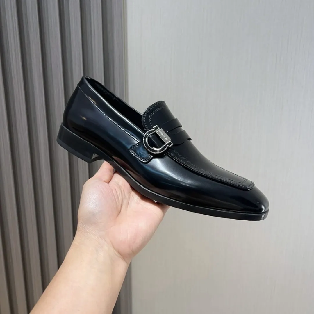 Factory P620💰🔥《Ferragamo》👏Latest•High-end top brand luxury~purchasing agent, top~quality. New fashionable business men's shoes🔜The uppers are made of original open-edge beaded cowhide➕cowhide·lining, with fine workmanship. The original stylish and soft combination wear-resistant and non-slip outsole is light and comfortable on the feet. The real thing looks better in real photos. Size: 38--44
